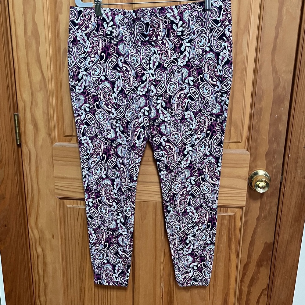 Land’s End Paisley Print Pants in Purple and White